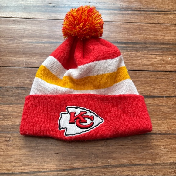KC Kansas City Chiefs NFL Winter Beanie Pom Knit Hat Red White Yellow AFC West - Picture 2 of 4